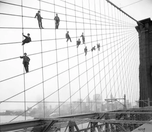 Painters on the cables of the Brooklyn Bridge, October 7, 1914 Painters on the cables of the Brooklyn Bridge, October 7, 1914
